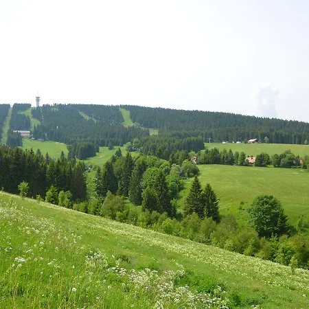 Chalet In The Mountains Only 500m From The Chairlift Loucna pod Klinovcem